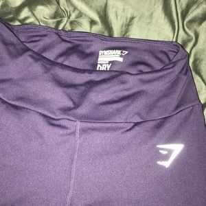 GYMSHARK PURPLE LEGGINGS